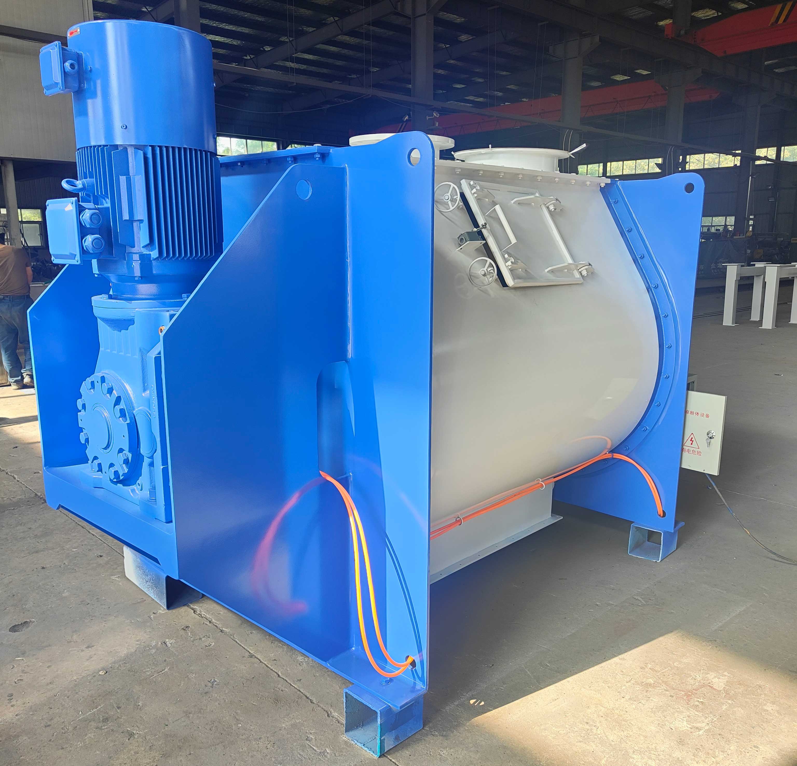 臥式螺帶混合機(jī) 臥式螺帶混合機(jī)